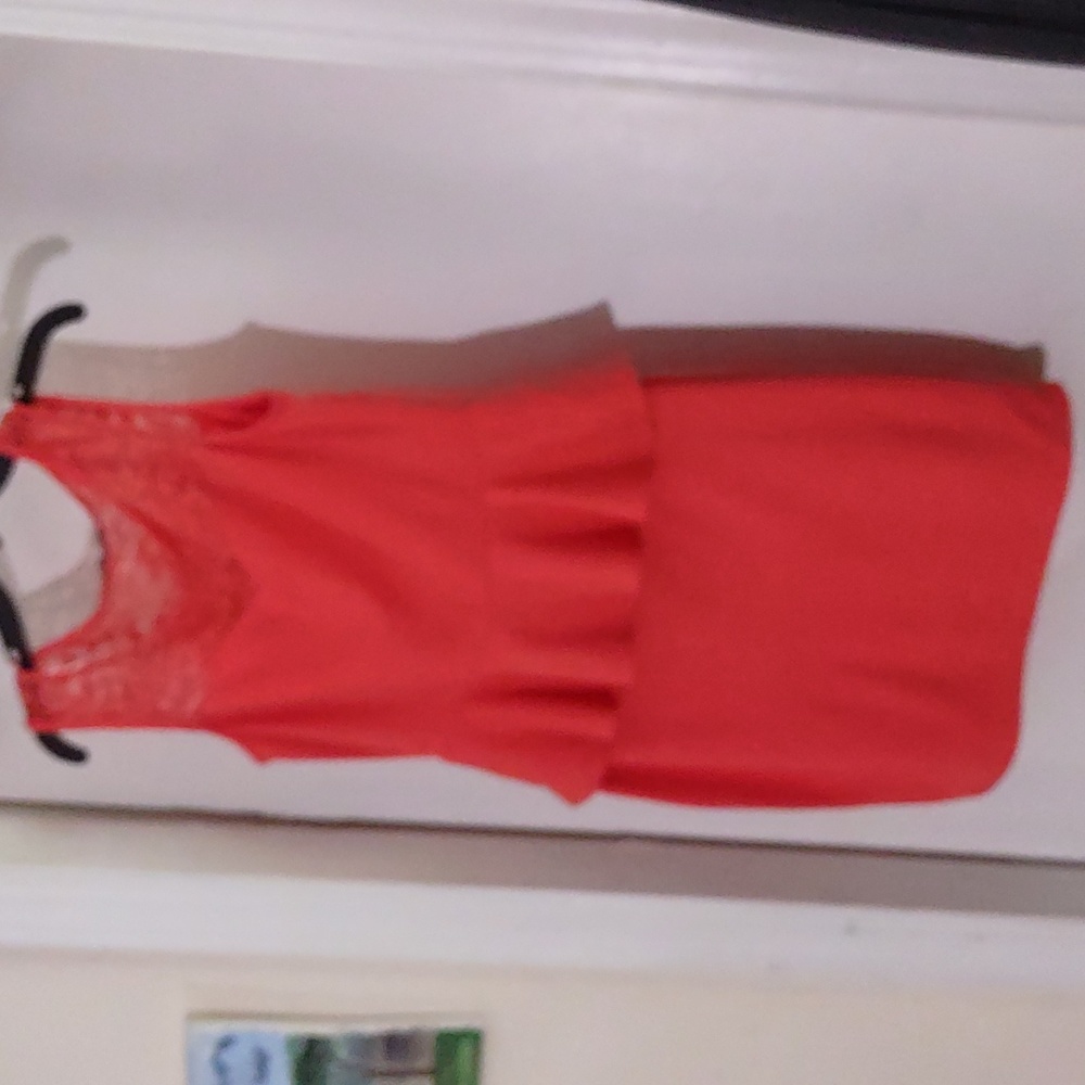 Soprano size L Coral dress